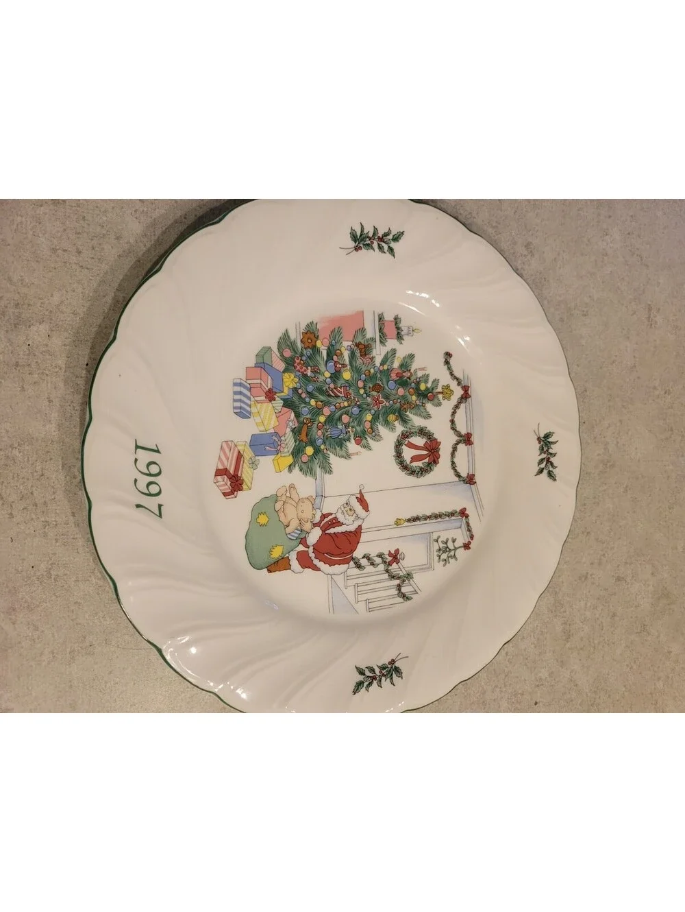 1997 NIKKO 5th Edition Christmas Collector Plate Deck The Halls Vintage China